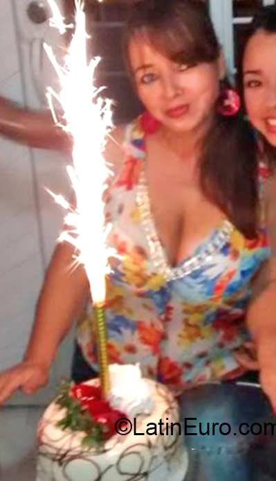 Date this hot Colombia girl MAria from Cali CO17756