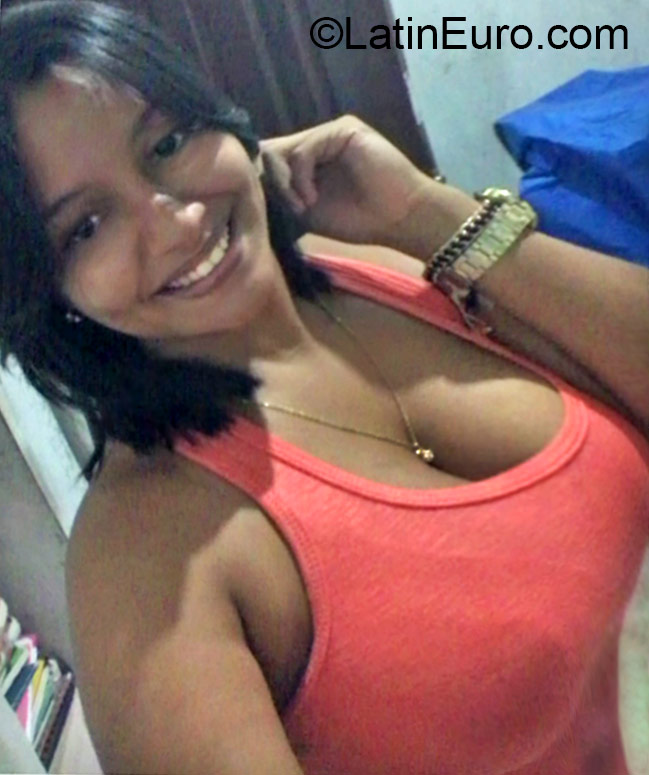 Date this charming Dominican Republic girl Liseoite from salcedo DO22806