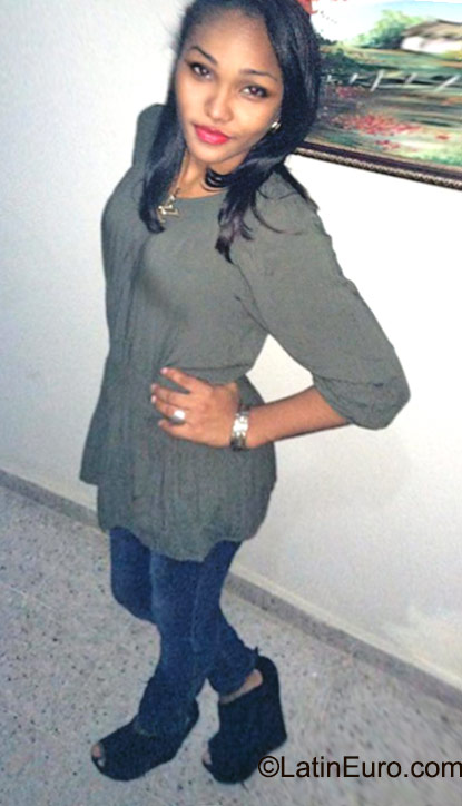 Date this funny Dominican Republic girl Soribel from Santiago DO22837