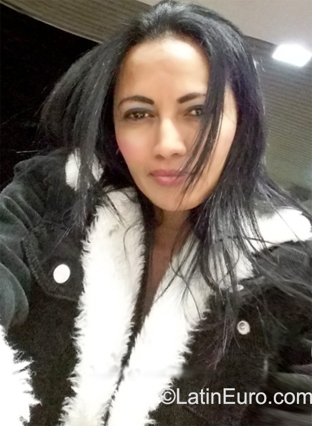 Date this hot Panama girl Doris from Panama City PA658