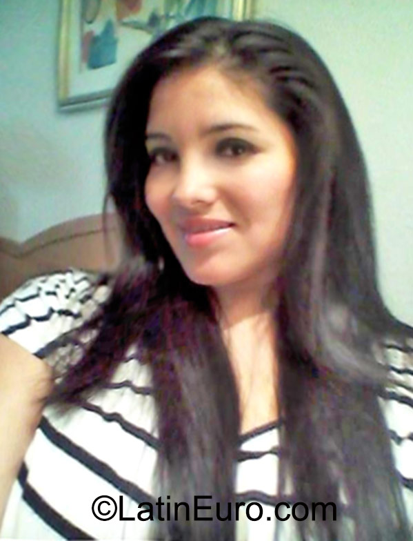 Date this cute Mexico girl Martha from Matamoros MX1445