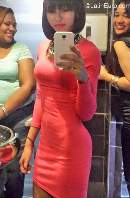 Date this stunning Dominican Republic girl Stheysy from Santo Domingo DO22941