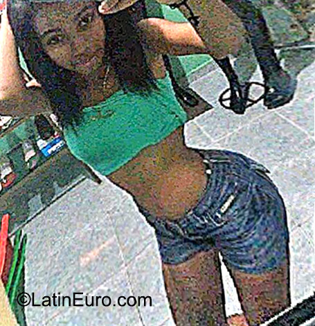 Date this cute Dominican Republic girl Yarlin from Santo Domingo DO22948