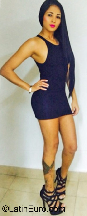 Date this delightful Colombia girl Natalia Andrea from Medellin CO17863