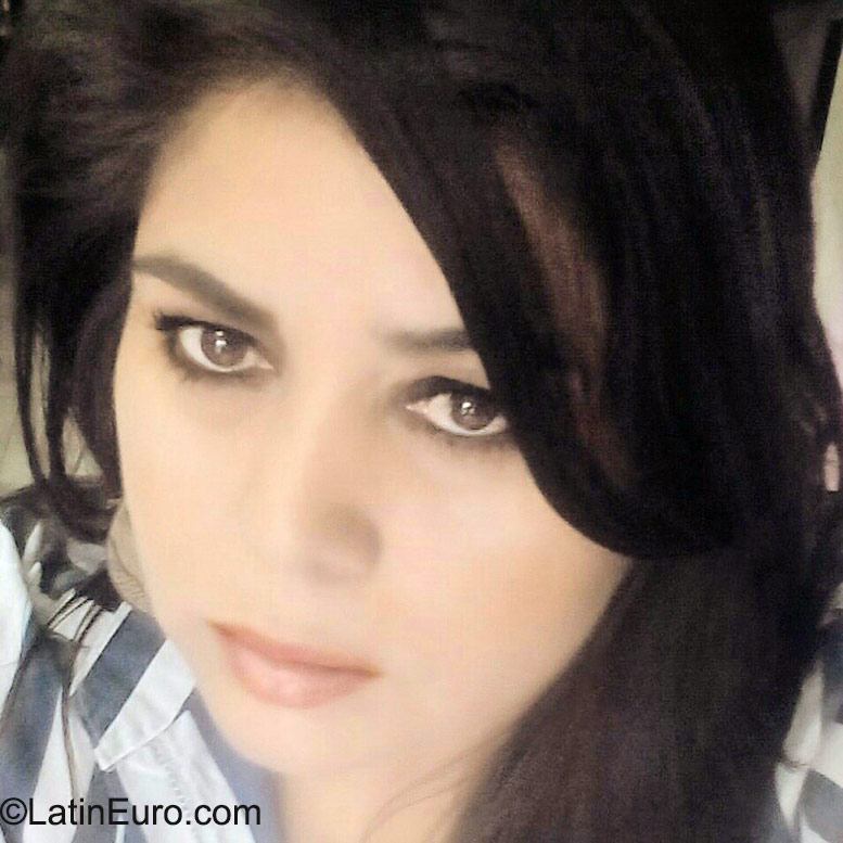 Date this athletic Honduras girl Glovey from Tegucigalpa HN1642