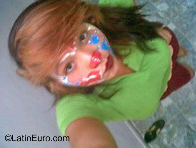 Date this sensual Venezuela girl Ana maria from Caracas VE602