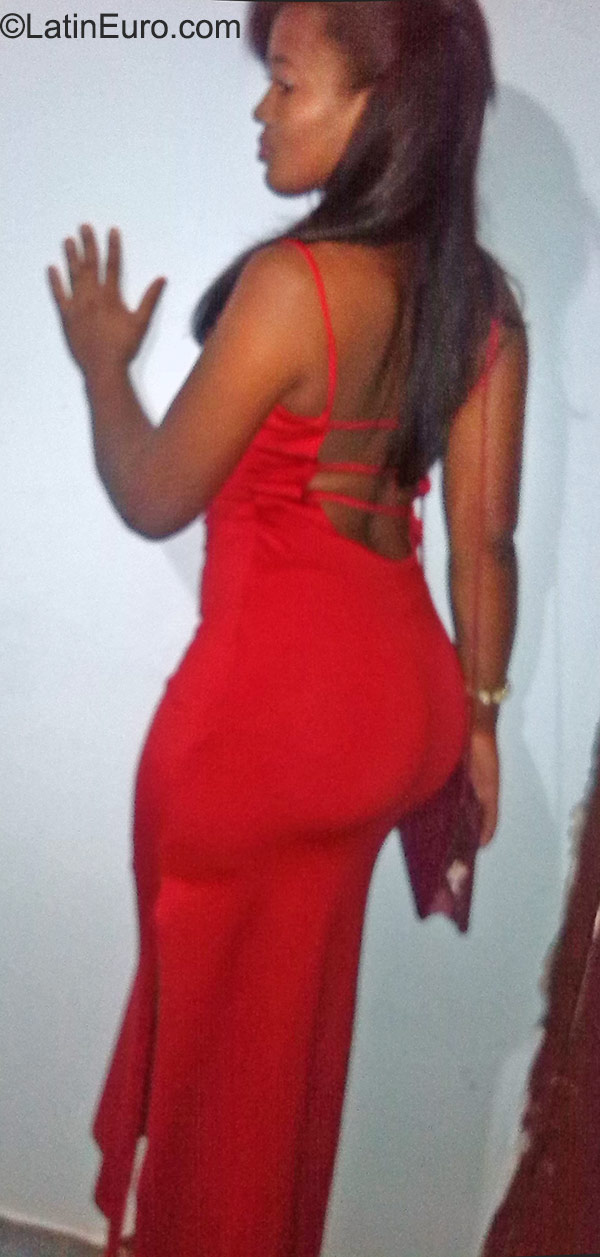Date this cute Dominican Republic girl Love from Santo Domingo DO23001