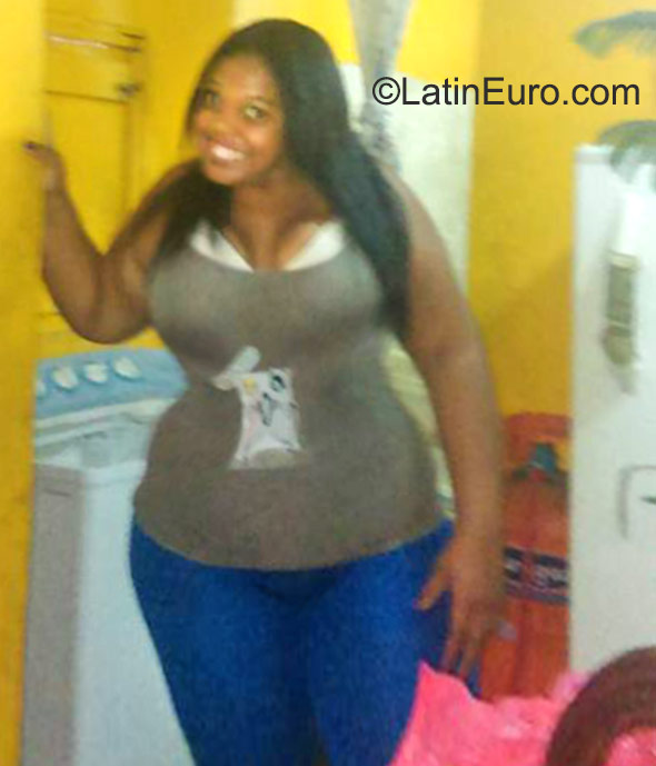 Date this passionate Dominican Republic girl Maria from Santo Domingo DO23025