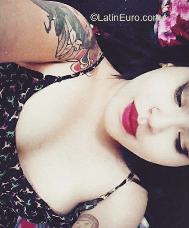 Date this delightful Colombia girl Dannyelle from Pereira CO17895