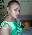 happy Dominican Republic girl Yadira from Santo Domingo DO23051