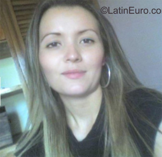 Date this exotic Colombia girl Diana from Bogota CO17935