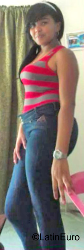 Date this exotic Dominican Republic girl Franchesca from San Juan DO23093