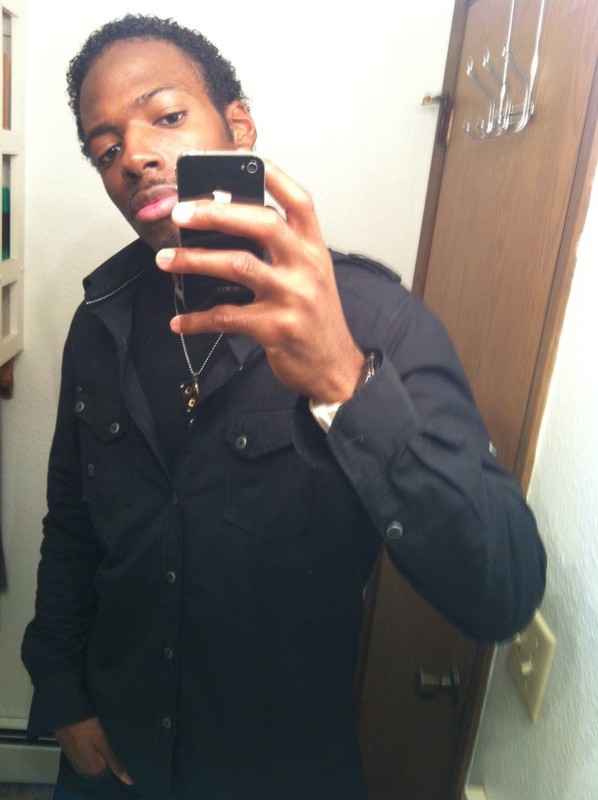 Date this foxy United States man Warren from Anchorage US16432