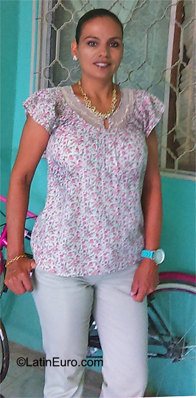 Date this fun Mexico girl Cristina from Torreon MX1448