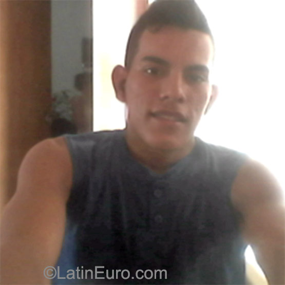 Date this delightful Venezuela man Jorgi from maracaibo VE626