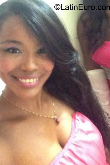 Date this delightful Dominican Republic girl Anita from Santo Domingo DO23217