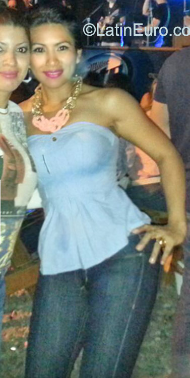 Date this nice looking Honduras girl Flavia from san pedro sula HN1691