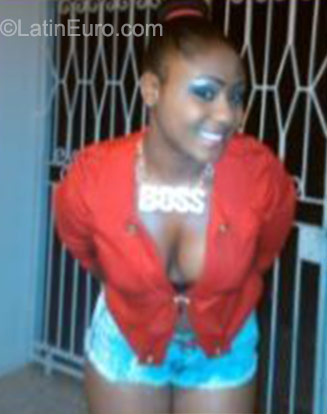 Date this exotic Jamaica girl Vanessa from Kingston JM2145