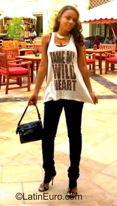 Date this nice looking Ivory Coast girl Ornella from Abidjan IC76