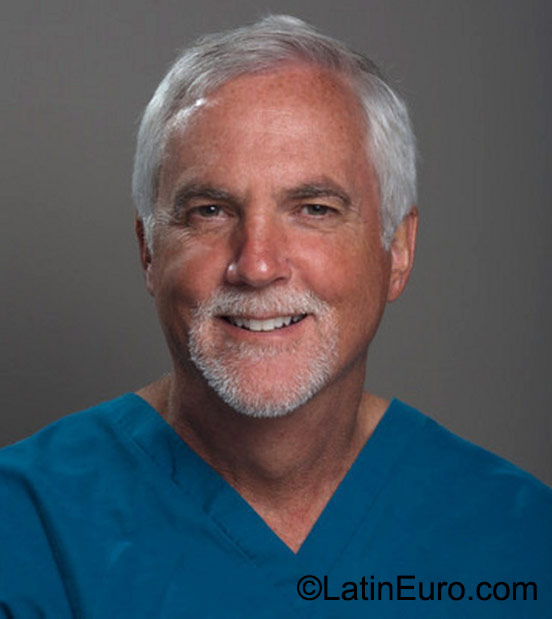 Date this sultry United States man Docminican from Somersworth US16481