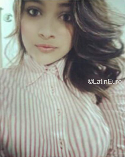 Date this tall Venezuela girl Melisa from Ciudad guayana VE628