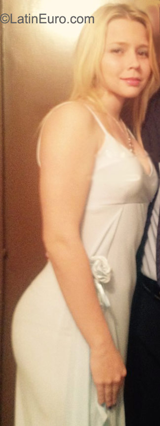 Date this athletic Colombia girl Carolina from Bogota CO18037