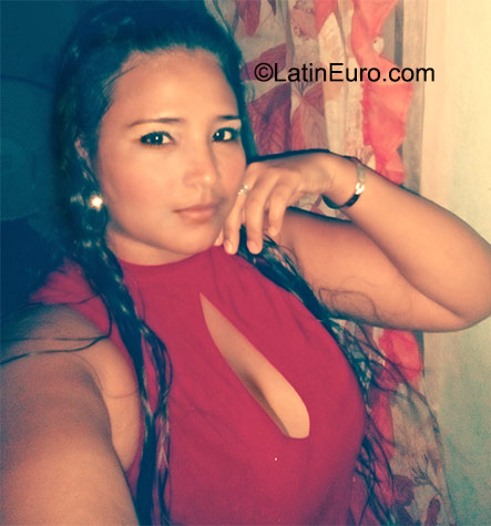 Date this tall Honduras girl Yajairia from La Ceiba HN1700