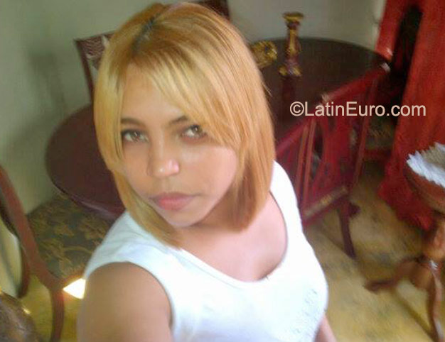 Date this hot Dominican Republic girl Yulizia from hato mayor DO23334