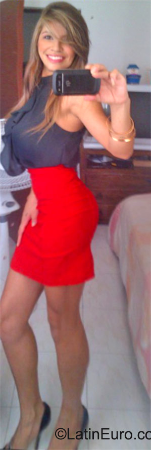 Date this voluptuous Colombia girl Sofia from Barranquilla CO18264