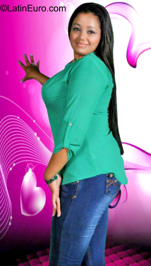 Date this stunning Honduras girl Nataly from El Progreso HN1749