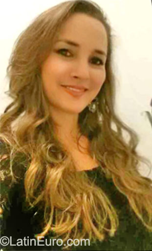 Date this athletic Honduras girl Jackaline from San Pedro Sula HN1781