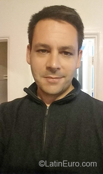 Date this pretty Switzerland man Parusacahotmail from Lucerne CH138