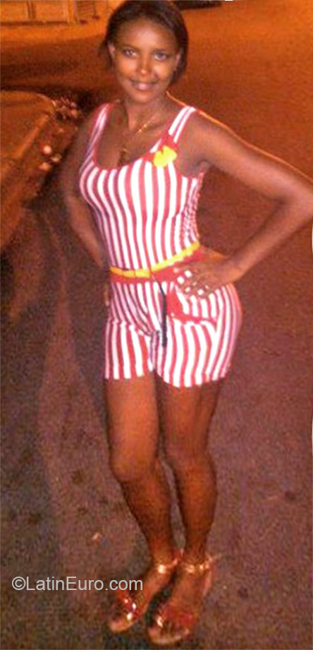 Date this sultry Dominican Republic girl Yocasta from Santo Domingo DO23824