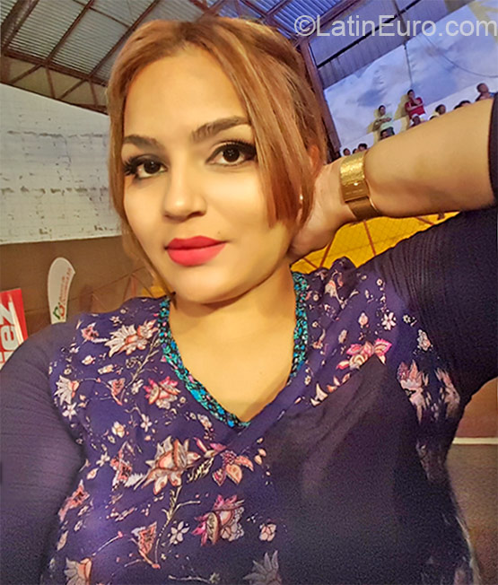 Date this funny Honduras girl Bella from La Ceiba HN1812