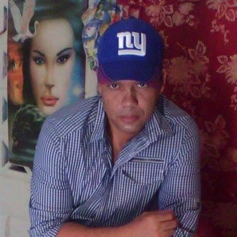 Date this hot Dominican Republic man Leonardo santan from Santiago DO23878