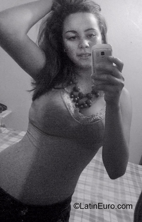 Date this voluptuous Dominican Republic girl Ashley from Santo Domingo DO23880