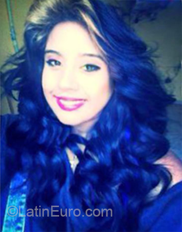 Date this athletic Dominican Republic girl Nelly from Santo Domingo DO23963