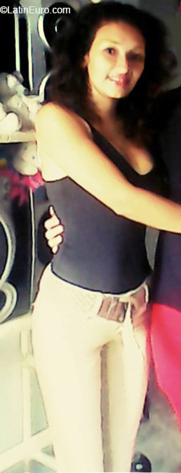 Date this gorgeous Honduras girl Angela from La Ceiba HN1839