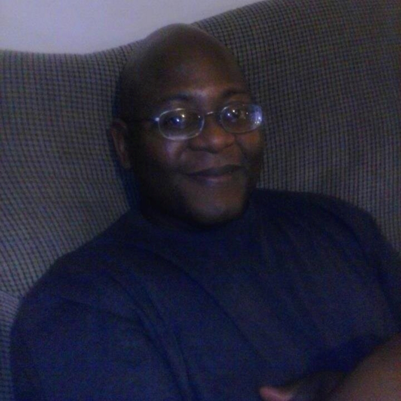 Date this nice looking United States man Goyo from Chicago US16728