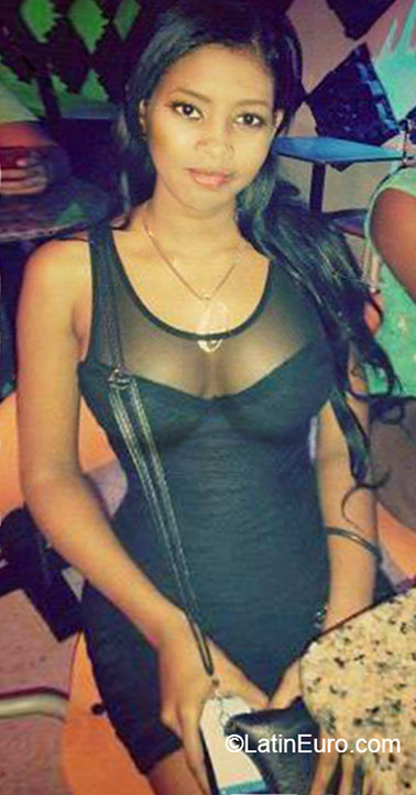 Date this funny Dominican Republic girl Delanyia from Juan Dolio DO24073