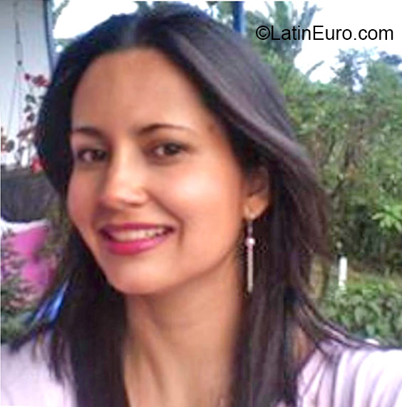 Date this fun Colombia girl Mara from  CO18339