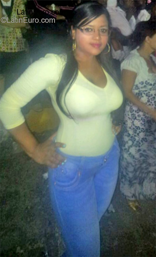 Date this attractive Dominican Republic girl Patricia from Santo Domingo DO24178
