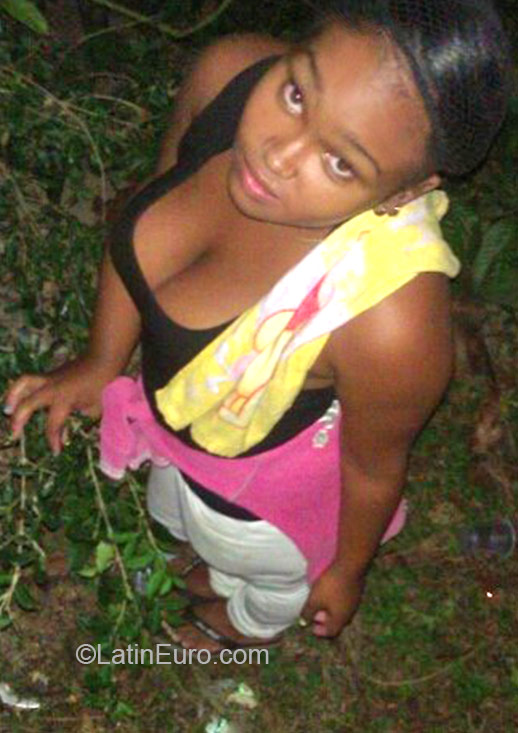 Date this delightful Dominican Republic girl Dawilsa from Santo Domingo DO24237