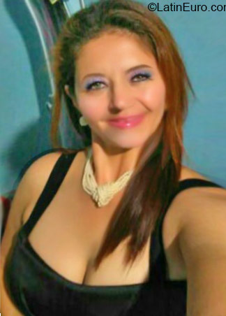 Date this passionate Honduras girl Yessy from Santa Barbara HN1868