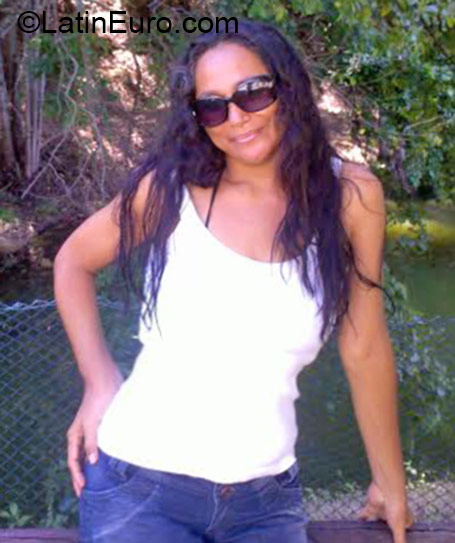 Date this hot Brazil girl Francilene from Vitoria BR9536