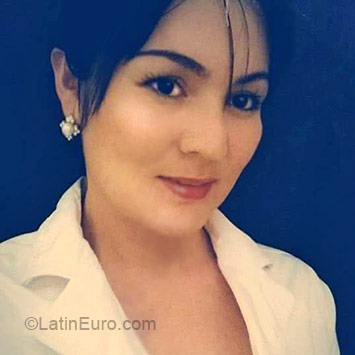 Date this tall Colombia girl Marcela from Medellin CO18414