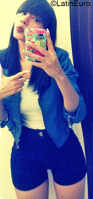 Date this lovely Brazil girl Aline from Juazeiro BR9540