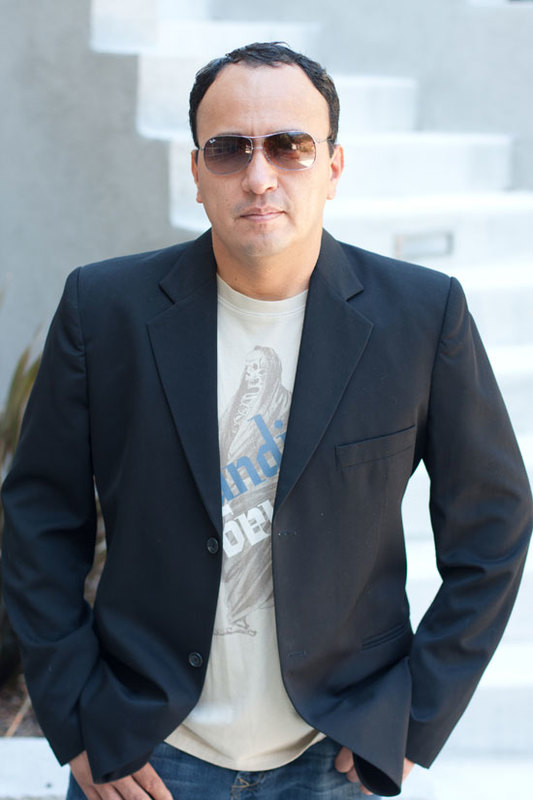 Date this beautiful United States man Ray from Los Angeles US16881