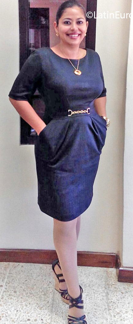 Date this happy Honduras girl Raquel from San Pedro Sula HN1941