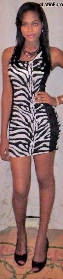 Date this sultry Dominican Republic girl Sara from Santo Domingo DO24644